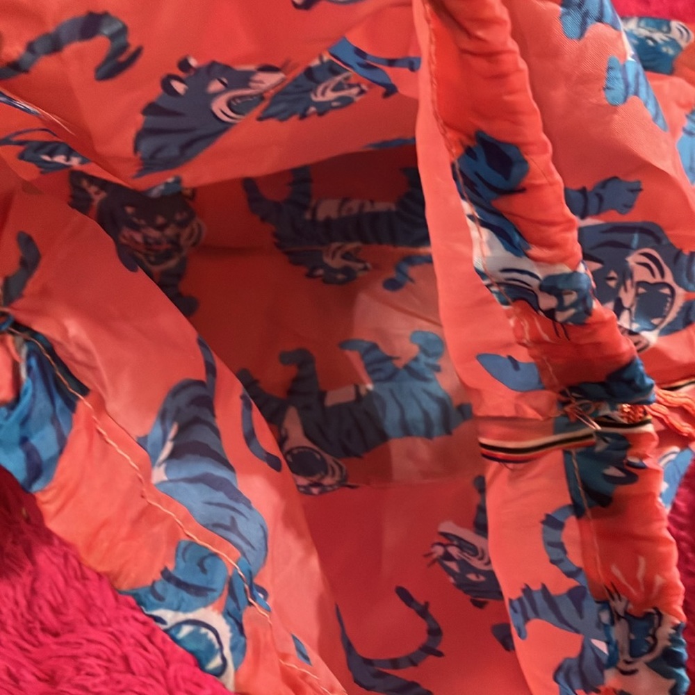 NWT- Tiger Drawstring Bag - Picture 3 of 7